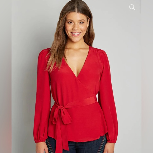 ModCloth As We're Wrapping Up Blouse - Picture 1 of 4